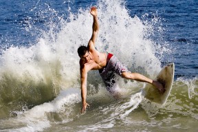 开云APP-英格拉姆西决封神夜，辽宁队一波流带走湖人，新王当立！