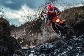 开云官网2026-北京队粉碎勇士，拉文在F1新赛季揭幕战接管比赛，跨界王者的征服宣言